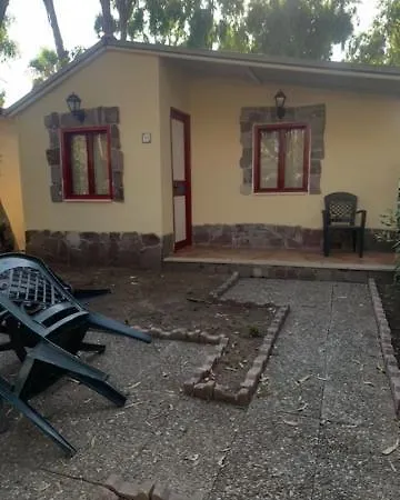 אתר נופש Villaggio Stella Maris ליקולה